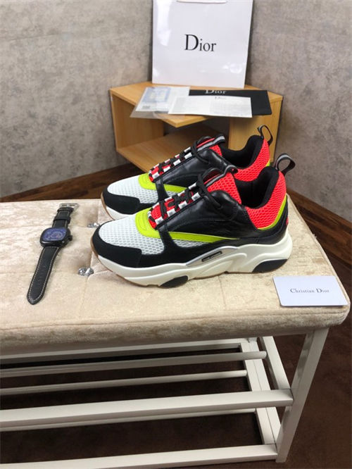 DR B22 SNEAKER