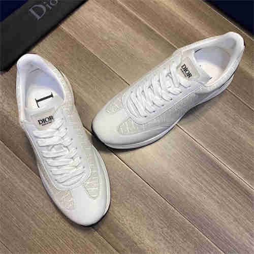 DR Sneaker