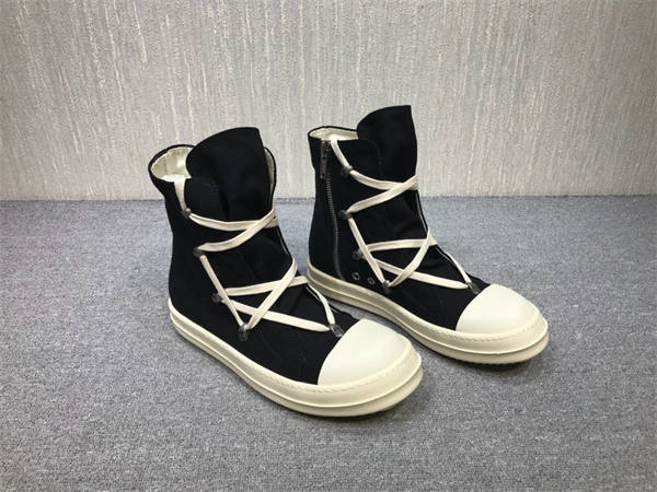 RI*K OWENS SNEAKERS
