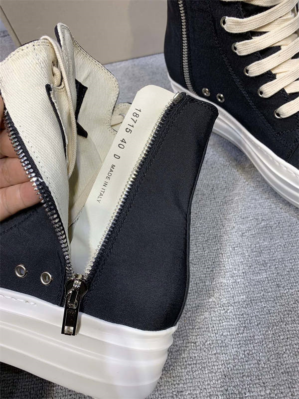 RI*K OWENS SNEAKERS