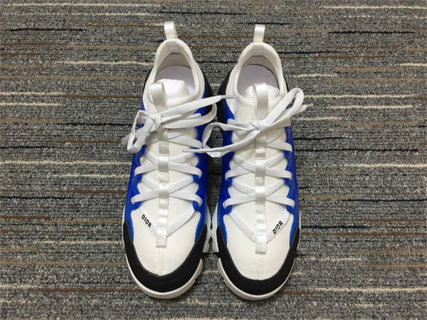 DR  Sneakers