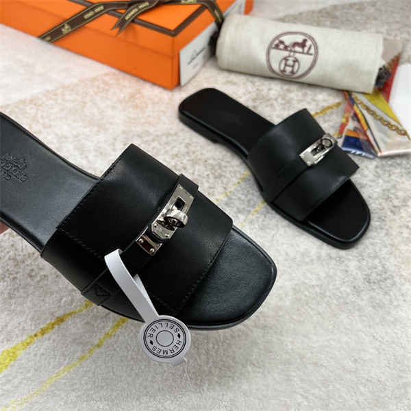 H Slipper