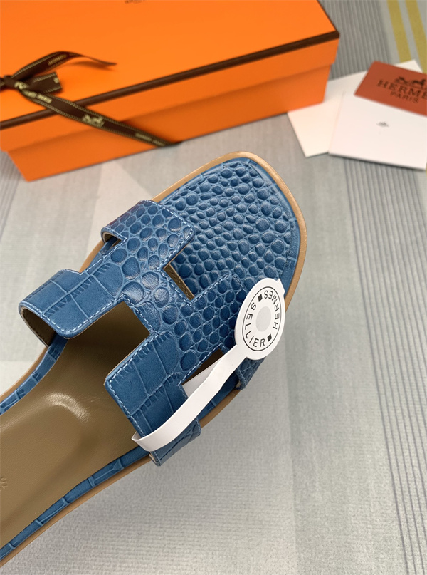 H Slipper