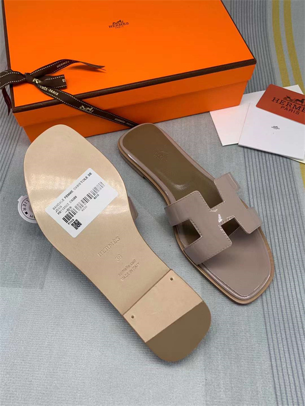 H Slipper