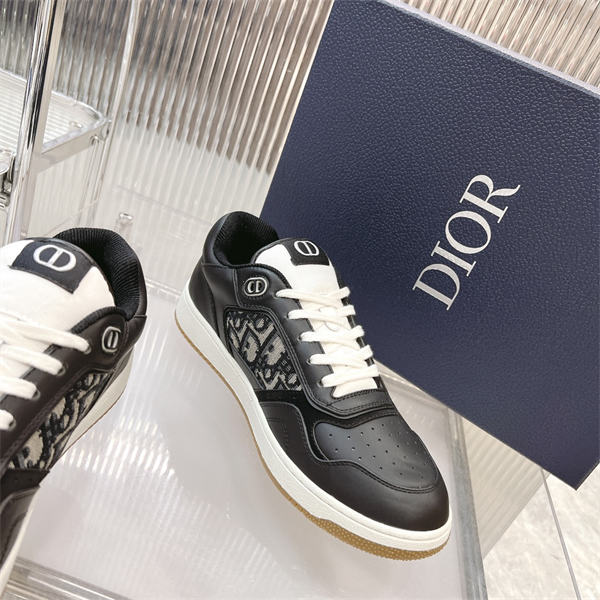 Dr B27 Sneaker