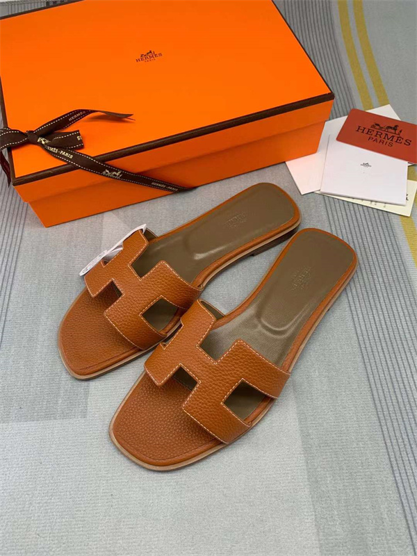 H Slipper