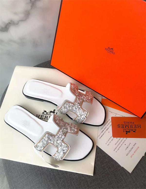 H Slipper