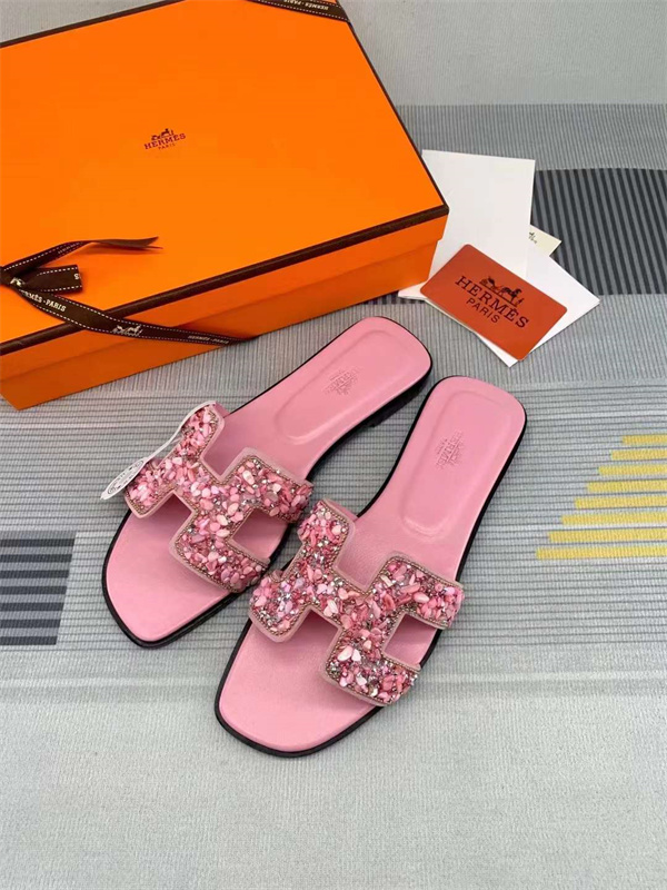 H Slipper