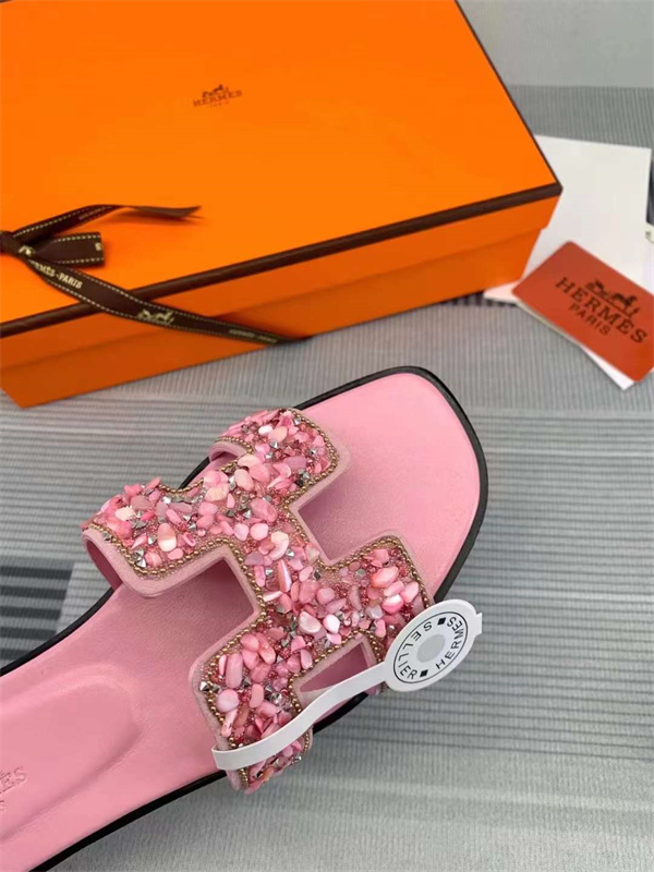 H Slipper