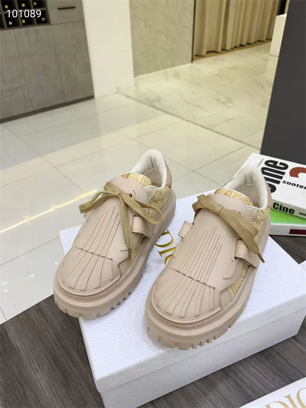 Dr Sneaker
