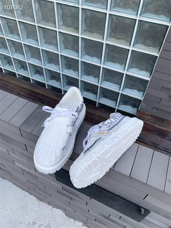 Dr Sneaker