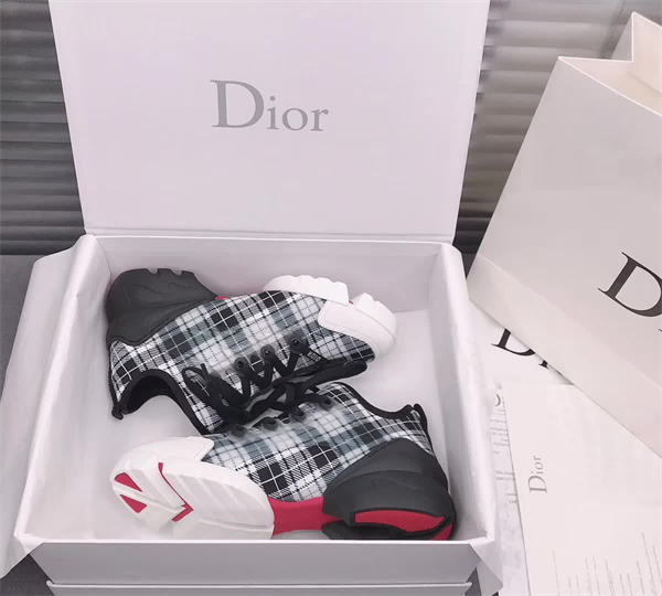 Dr Sneaker