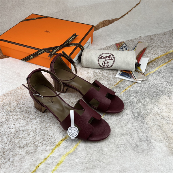 H Sandals