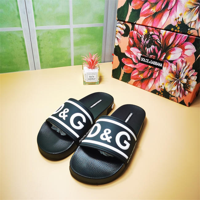 DG slipper 27