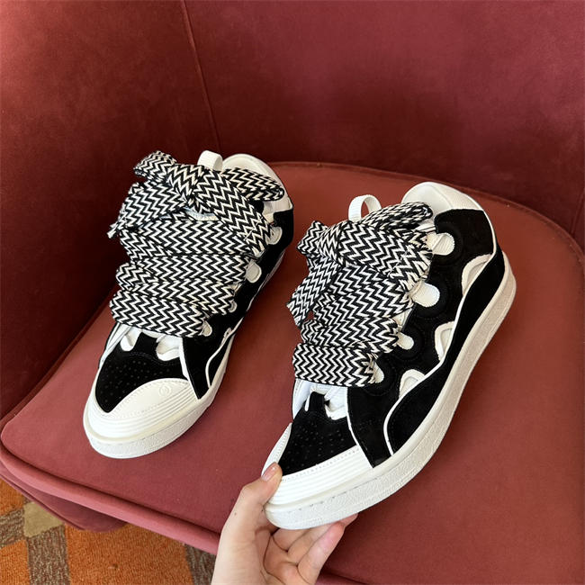 Lanvon Curb Sneaker 27