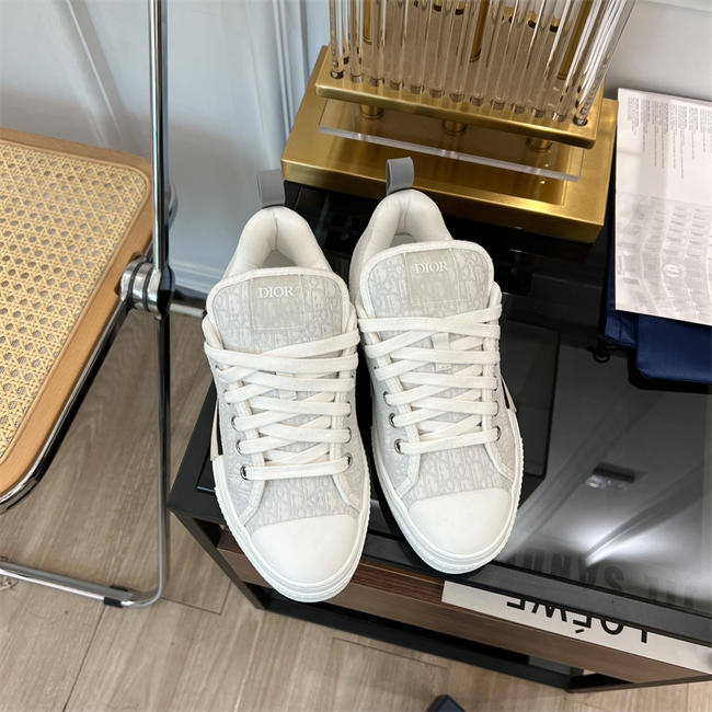 D*or b23 low top