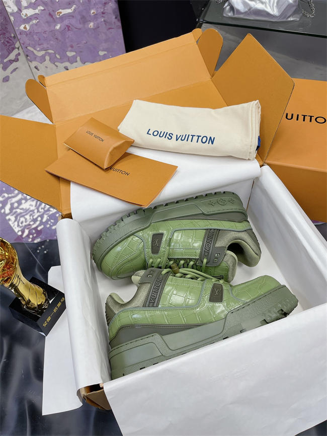 LV Trainer Maxi Sneaker