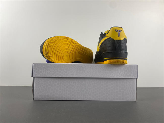 Kobe x Nike Air Force 1 Low HV5122-001