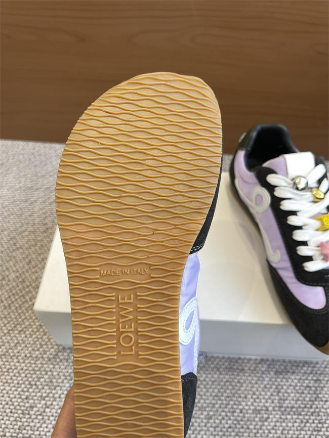 L0ew* sneaker