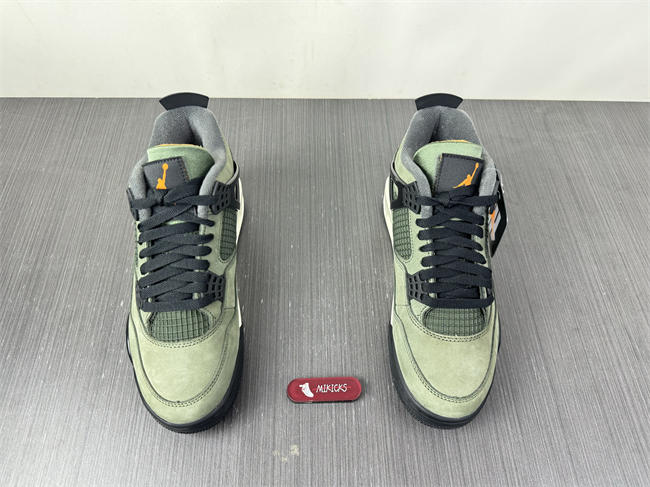 UNDEFEATED x Air Jordan 4 OG IB1519-200