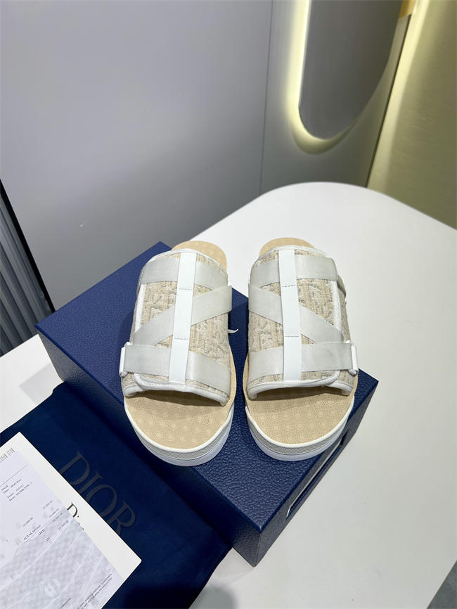 Dio Slipper