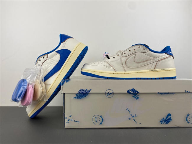 Travis Scott x Fragment x Air Jordan 1 Low OG DM7866-104