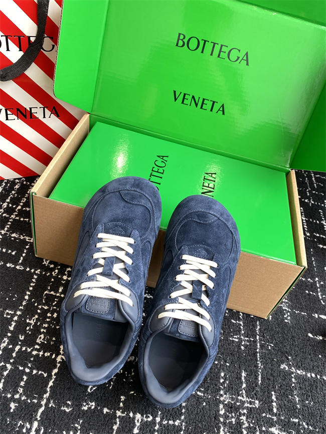 B0tt*ga Ven*ta Sneaker
