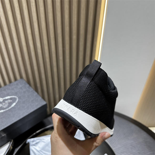 Pra*a Sneaker