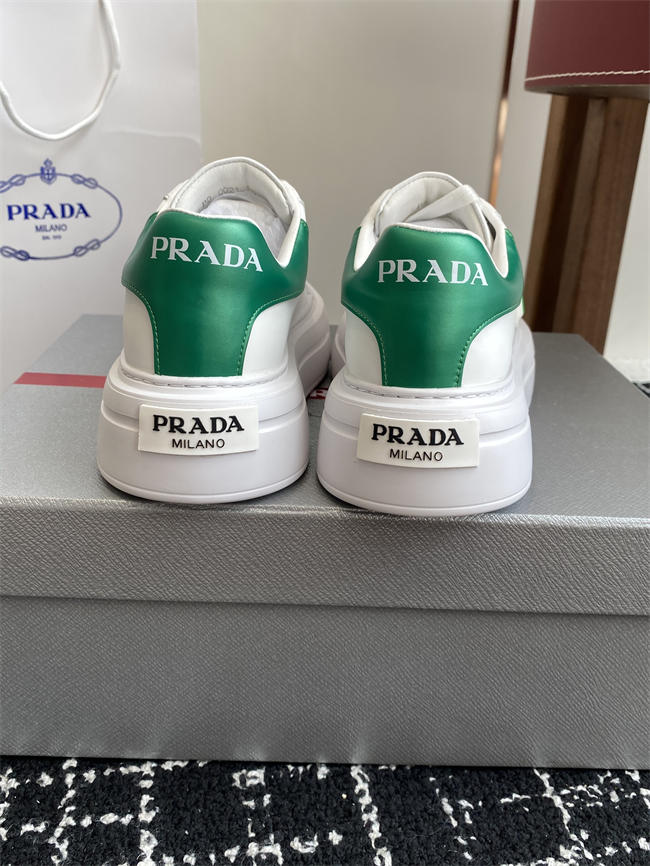 Pra*a Sneaker