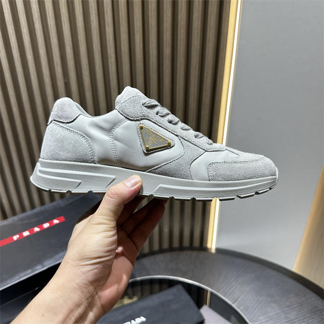 Pra*a Sneaker