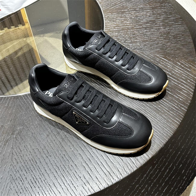 Pra*a Sneaker