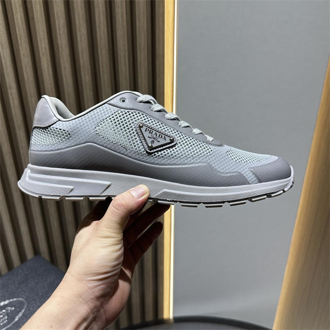 Pra*a Sneaker