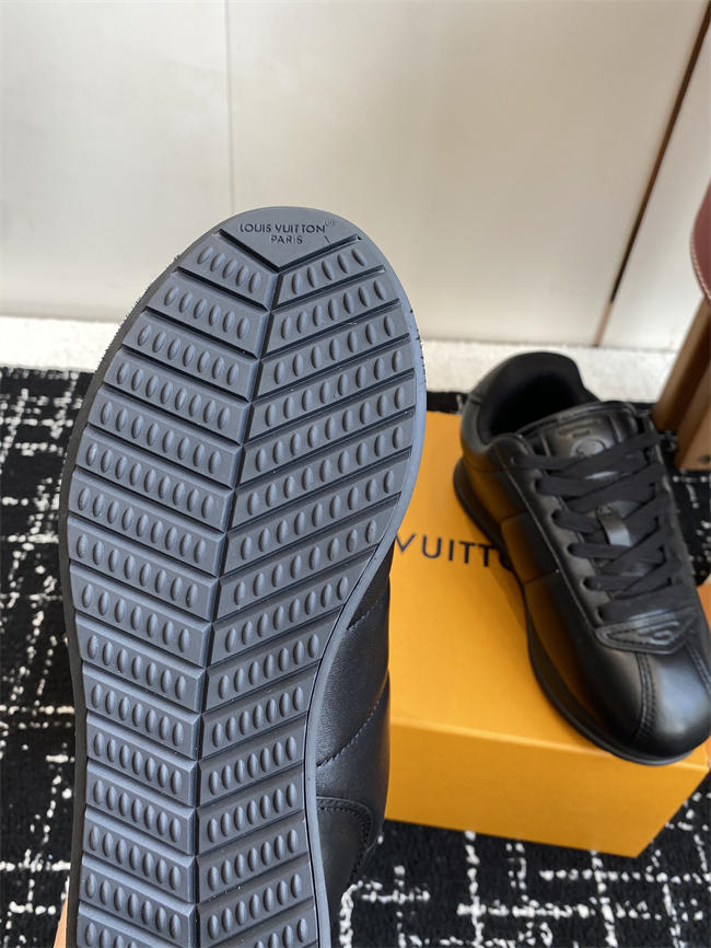 Lv Sneaker
