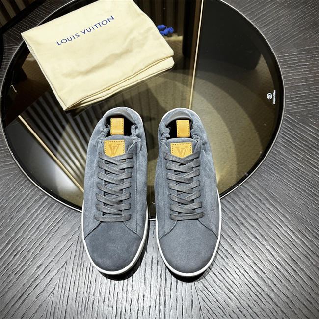 Lv Sneaker