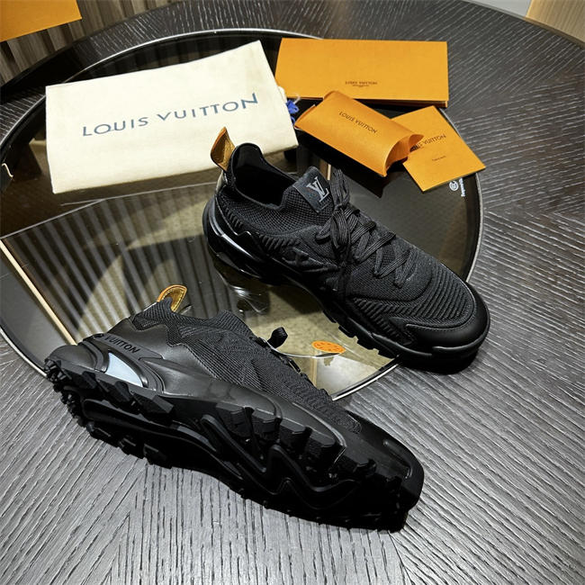 Lv Sneaker