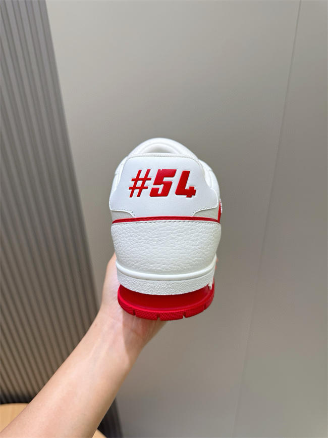 Lv Sneaker