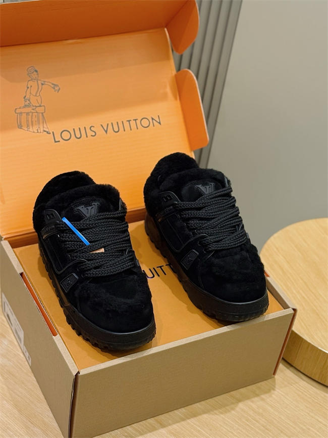 LV Trainer Maxi Sneaker
