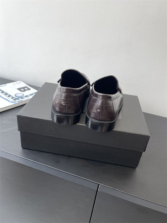 Y51 Loafer 002