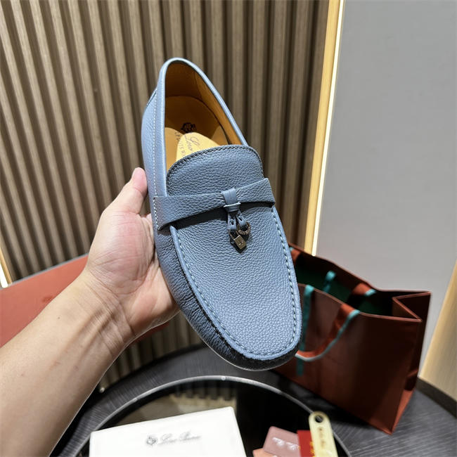 L0r0 P1ana Loafer