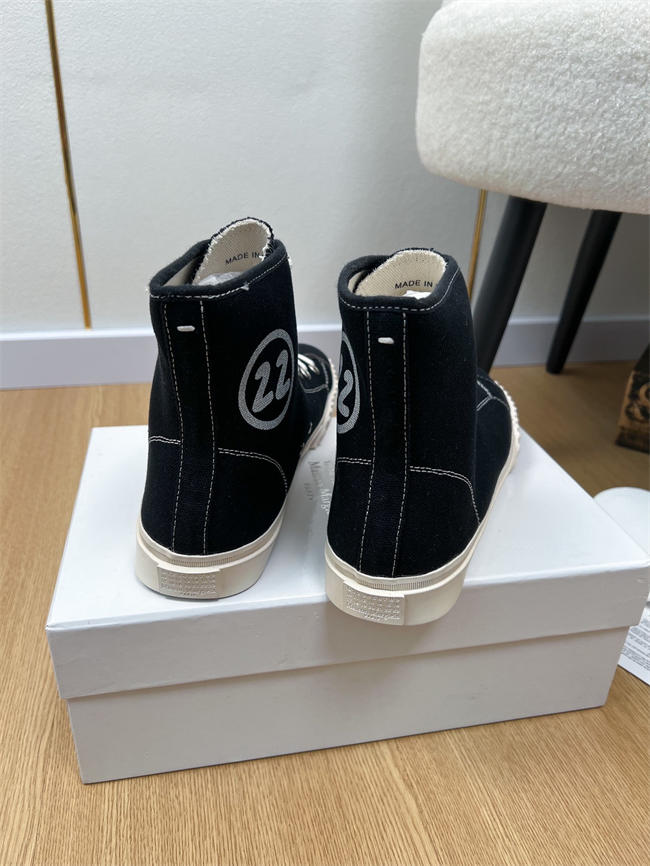 Ma1s0n Marg*e1a Tabi 165