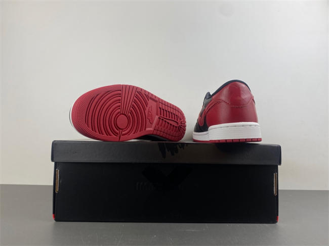Air Jordan 1 Low OG “Banned” IW6276-001