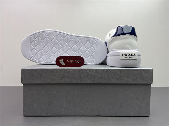 Pra*a Sneaker