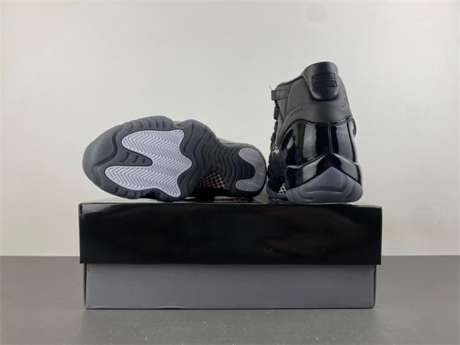 COMME des GARÇONS x Air Jordan 11 IV7639-001