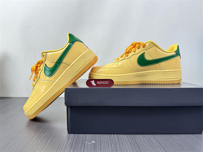 Nike Air Force 1 Low Patent Leather Topaz Gold Pine Green IO4489-700