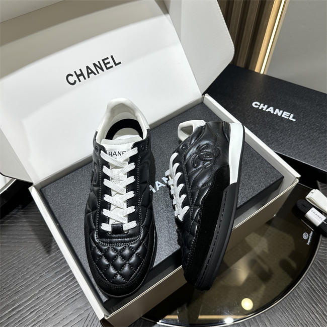 Chanal Sneakers