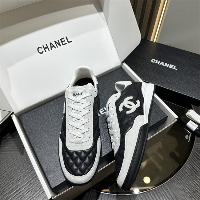 Chanal Sneakers