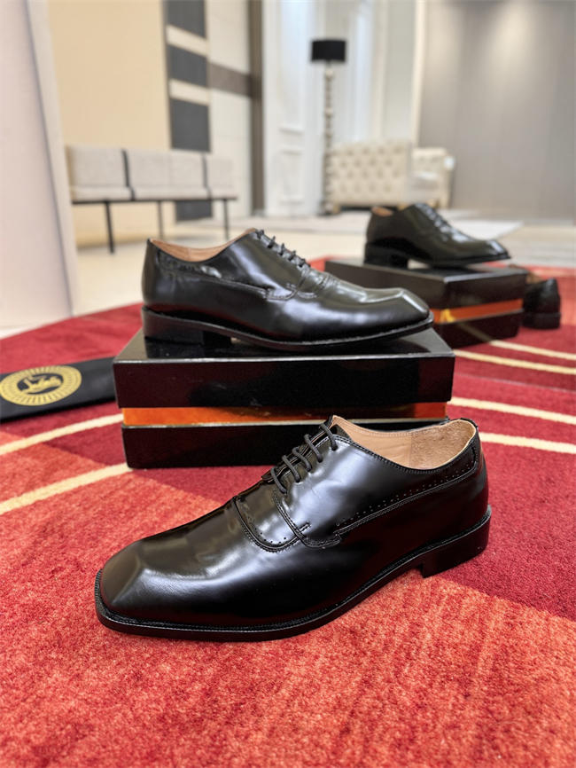 CL Loafer