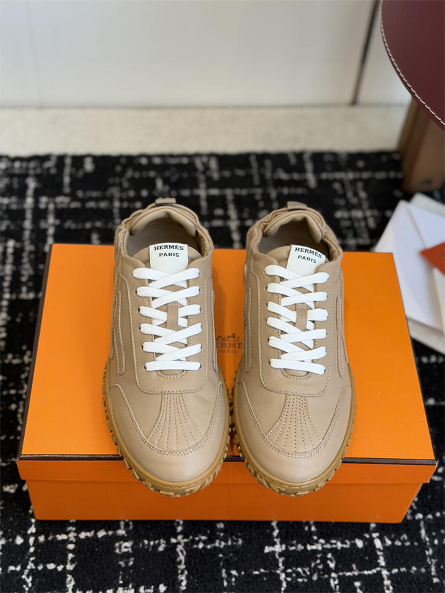 HER MES Sneaker