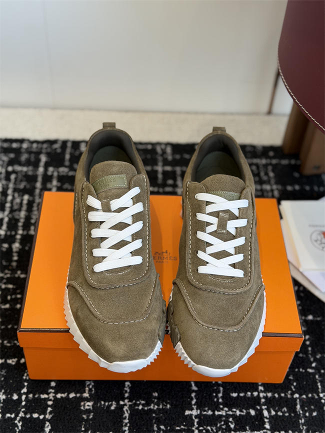 HER MES Sneaker