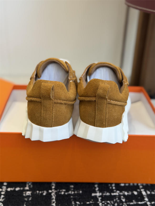 HER MES Sneaker
